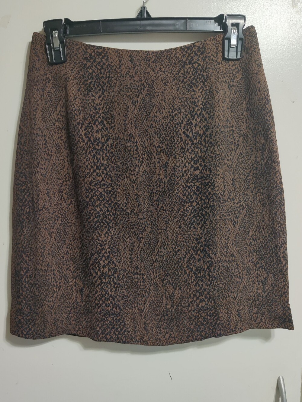 NWOT Brown Textured Mini Skirt By JULIO - Women